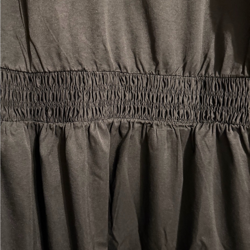 Dress - Picture 4 of 8